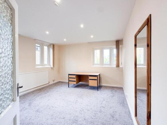 The Old School House_office to let_hale barns-09