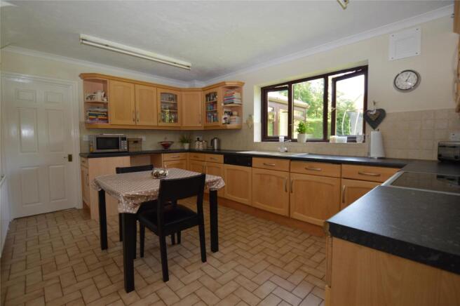 Kitchen/Breakfast Ro