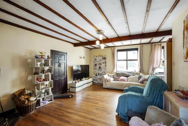 3 bed Barn Conversion for sale Image 8