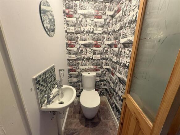 3 bed Semi-Detached for sale Image 7