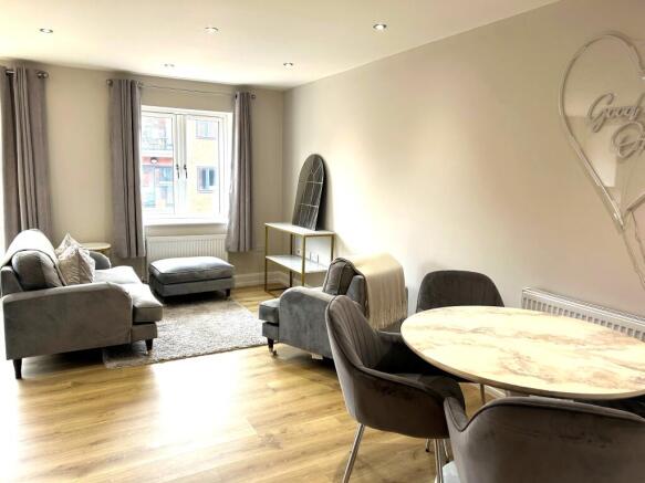 Lounge Diner 3use T202502171228.jpg