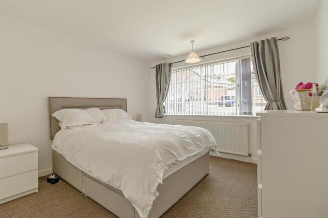 3 bed Detached Bungalow for sale Image 7