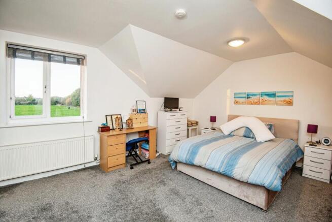 3 bed Detached Bungalow for sale Image 12