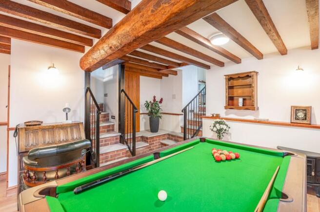 3 bed House for sale Image 6