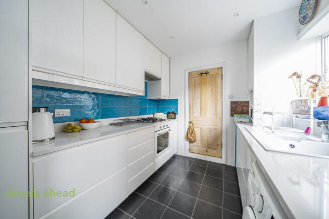 bc3ed51b-3202-4b7...