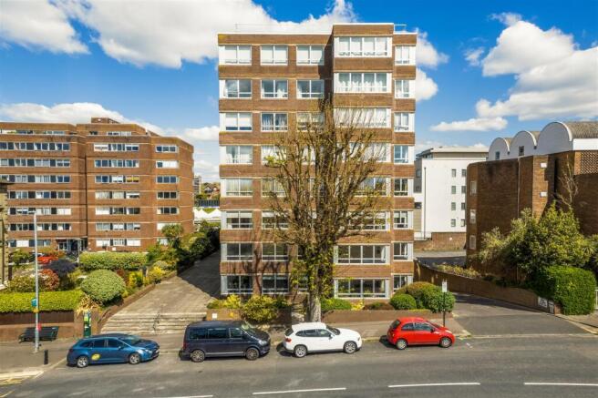 11 Sussex Court-1.jpg