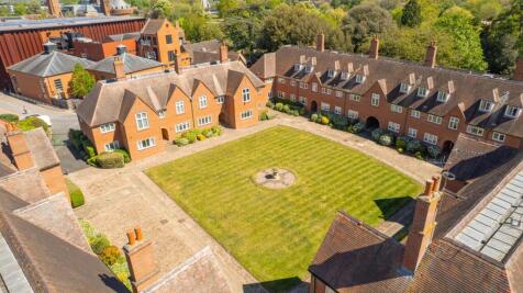 Southern Lane, Stratford-upon-Avon