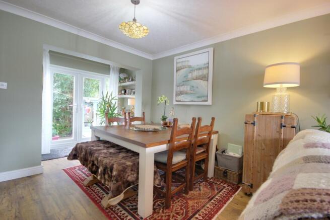 4 bed Semi-Detached for sale Image 9