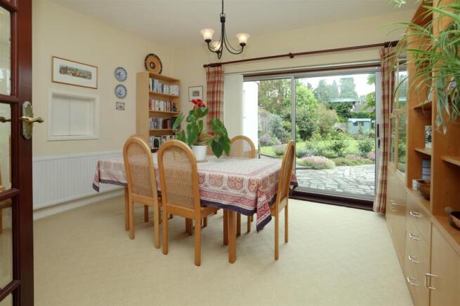 diningroom.JPG
