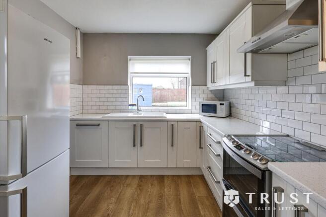 2 bed Semi-Detached for sale Image 4