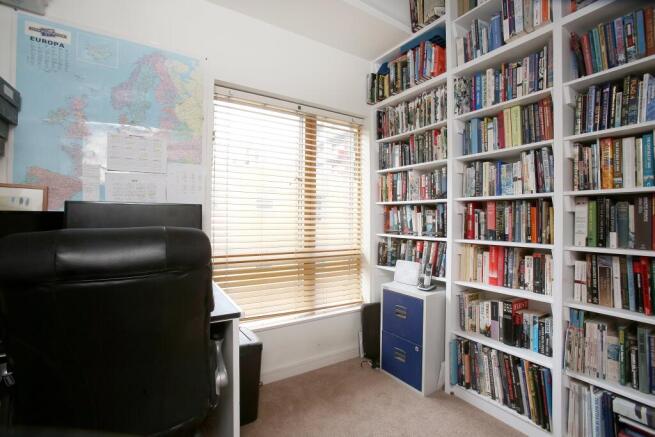 Photo 8
