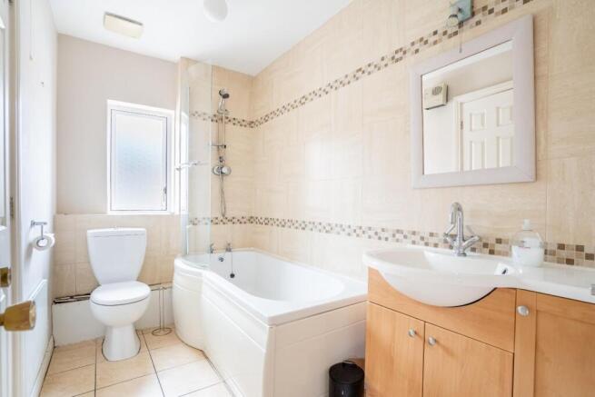 2 bed Apartment for sale Image 10