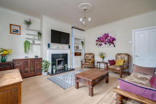 3 bed Terraced for sale Image 5