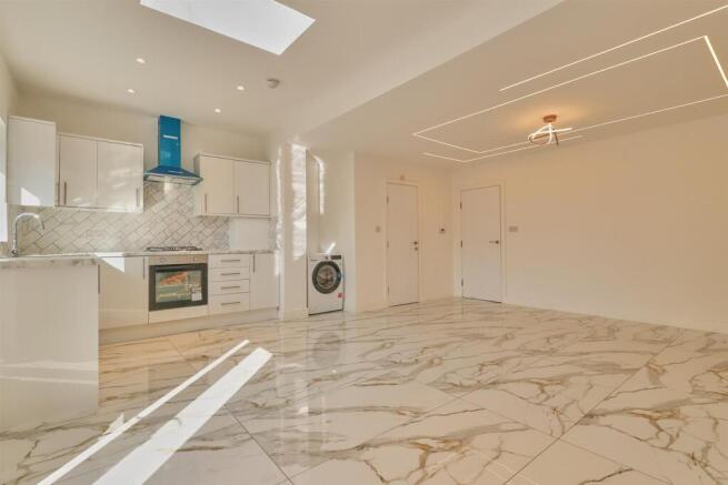 Ext refitted open plan living dining kitchen