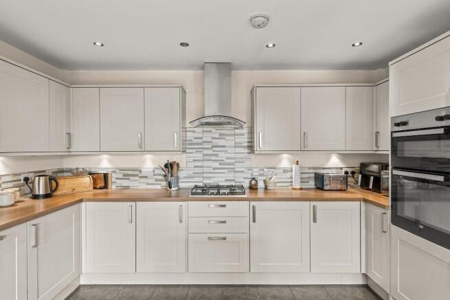 430 Main Street, Stenhousemuir, Larbert, Stirlingshire, FK5 3JS photo 4