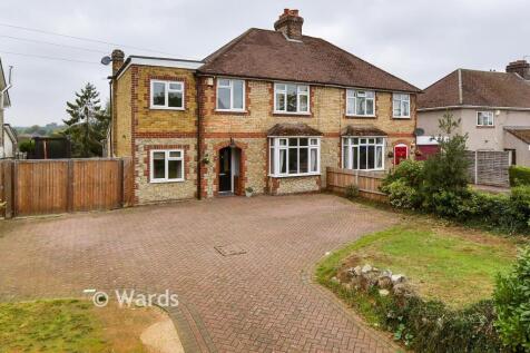 Lunsford Lane, Larkfield, Kent