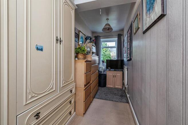 3 bed Semi-Detached for sale Image 11