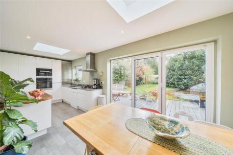 Foxgrove Road, Beckenham