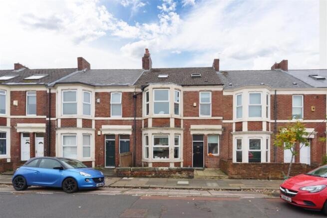 7 Bedroom Terraced in NE2 1RA