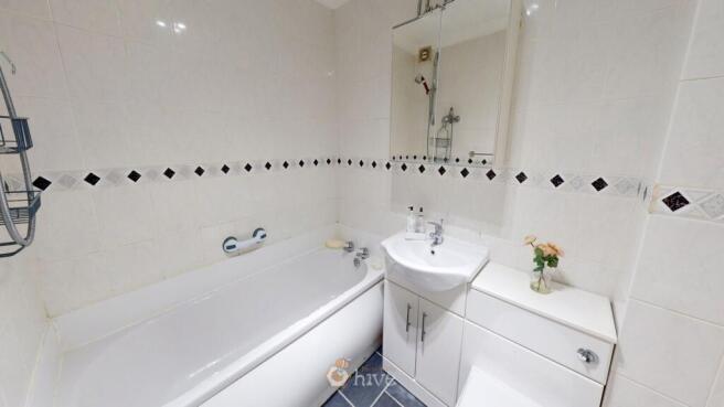 2 bed Apartment for sale Image 11
