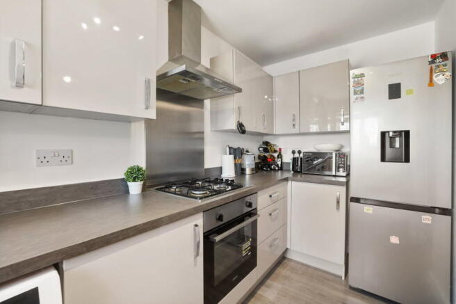 Redmason Road, Ardleigh, Colchester, CO7 7SW photo 4