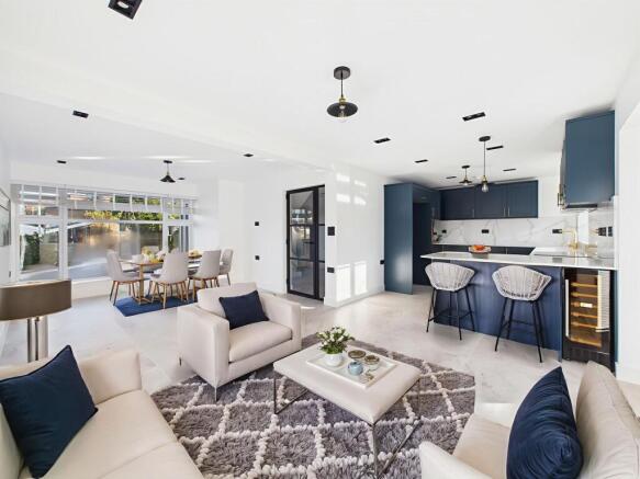 Open-Plan Living (Virtually Furnished)