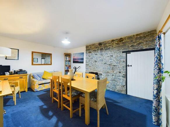 Bedroom 2 / Dining Room 