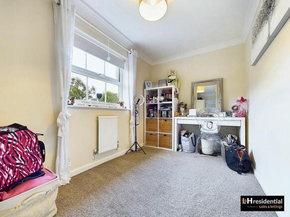 Photo 12