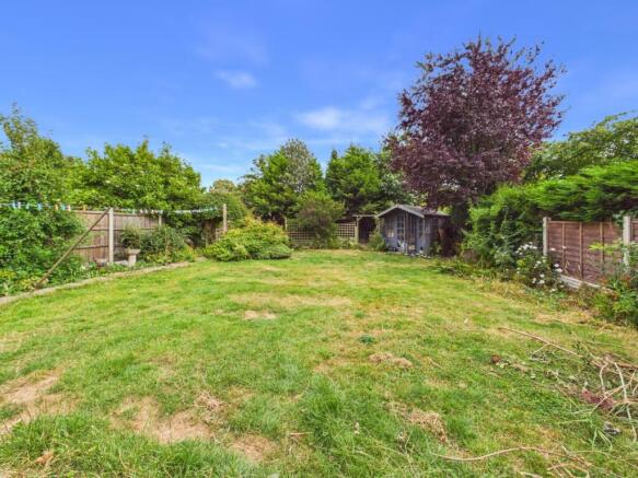 4 bed Detached for sale Image 8