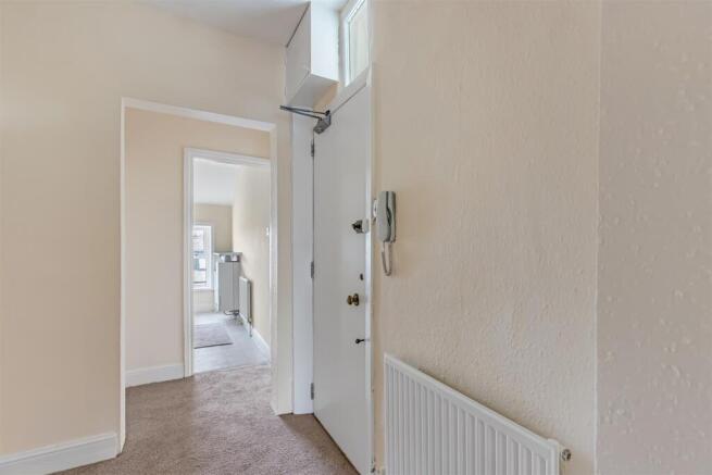 1 bed Flat for sale Image 10