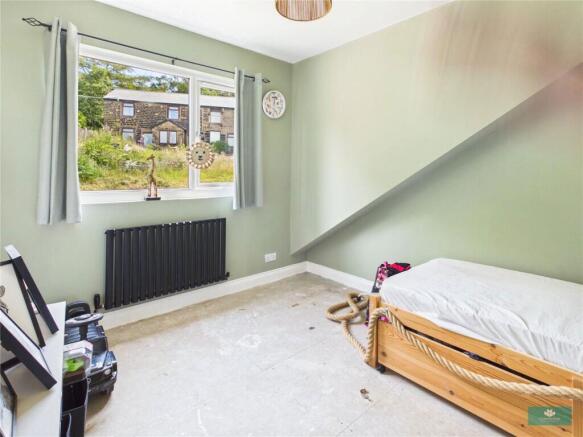 5 bed Semi-Detached for sale Image 11