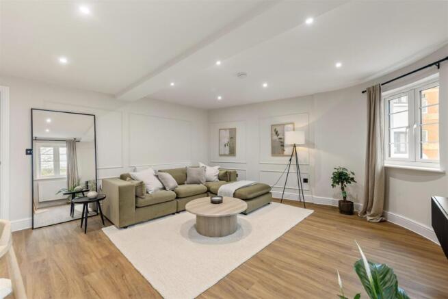 4HighamRd-ShowFlatWeb06.jpg