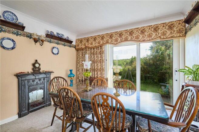 3 bed Bungalow for sale Image 5
