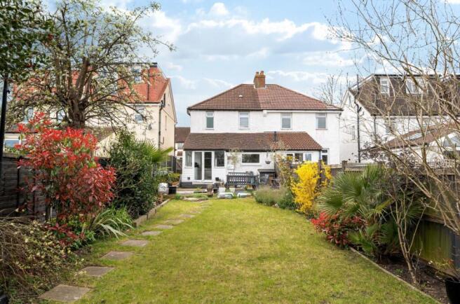 1438854-3-69cd306...