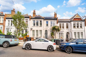 Flat A, 41, Woodland Gardens, Hornsey, London N10 3UE