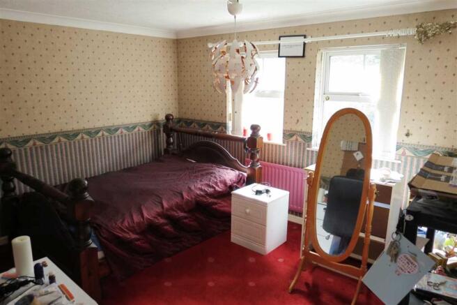 Bedroom 2: