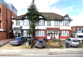 887, High Road, Chadwell Heath, Romford RM6 4HR