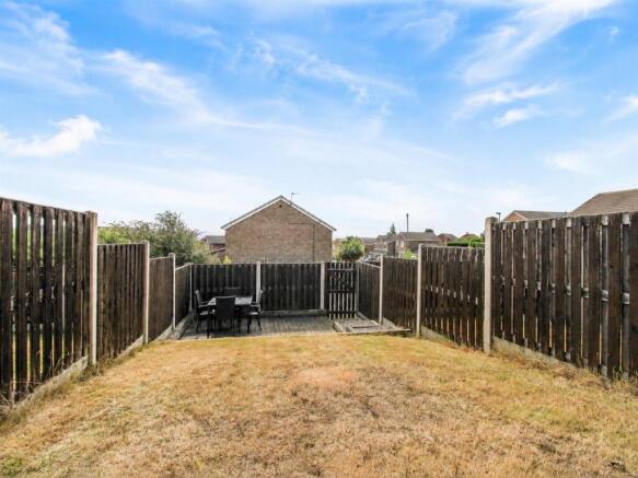 3 bed Town House for sale Image 11