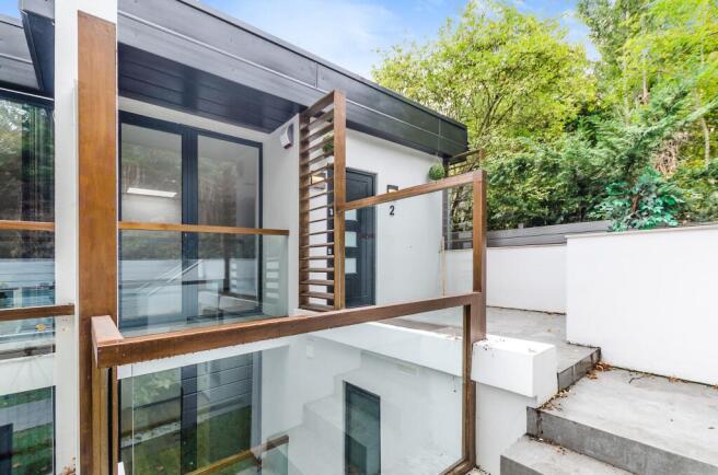 3 Bedroom Semi-Detached in NW3 6AL