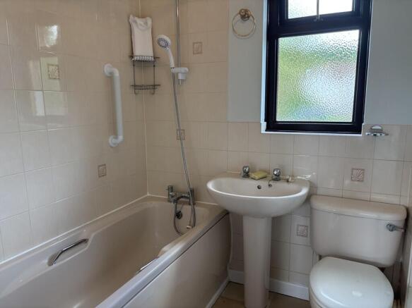 Photo 11