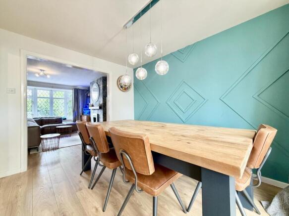 3 bed Semi-Detached for sale Image 6