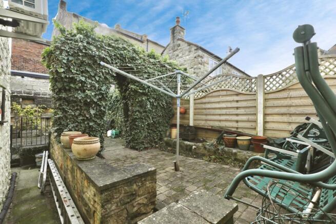 4 bed Detached for sale Image 12