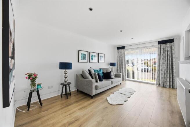 Portreath Road, Moodiesburn photo 4