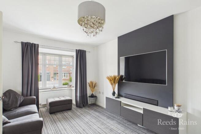 4 bed Detached for sale Image 6