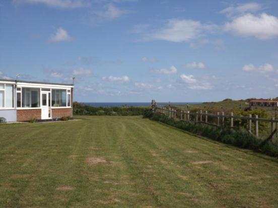 View To Side Of Sea