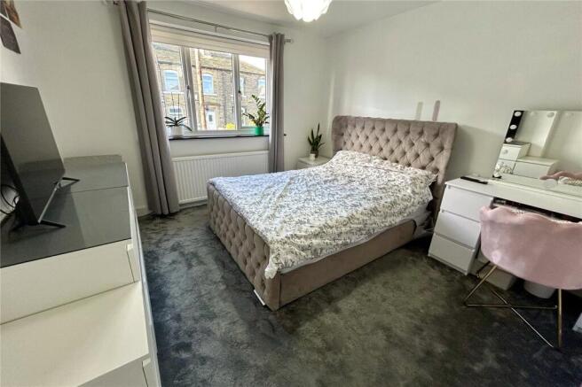 3 bed Detached for sale Image 8