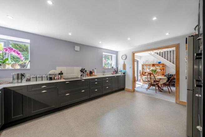 3 bed Detached for sale Image 4