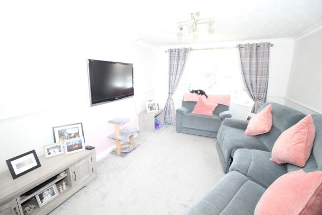 4 bed Detached for sale Image 6