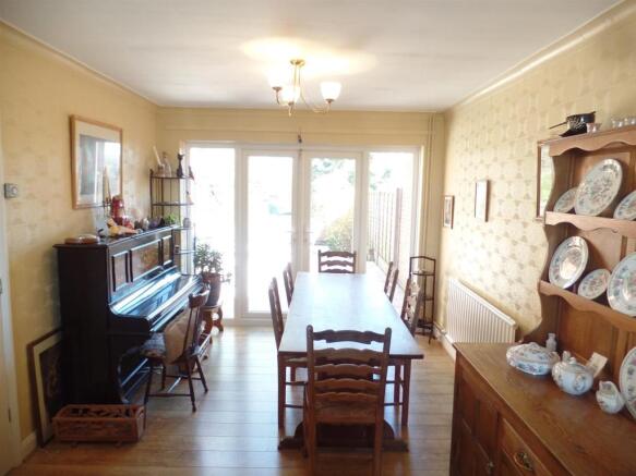 Lounge/Diner