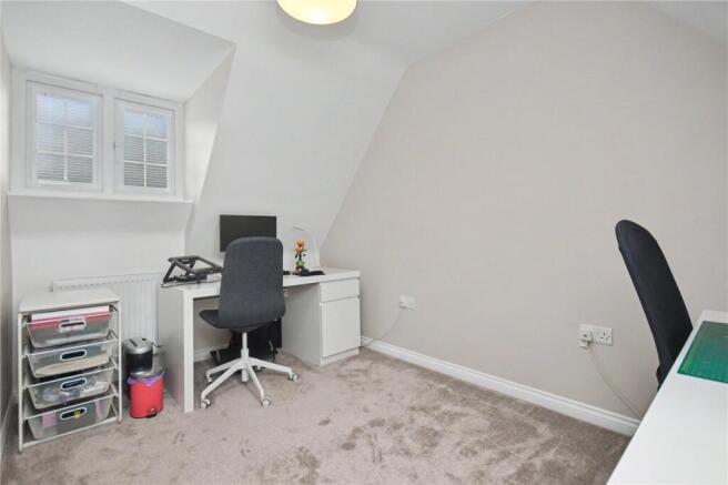 3 bed Town House for sale Image 11